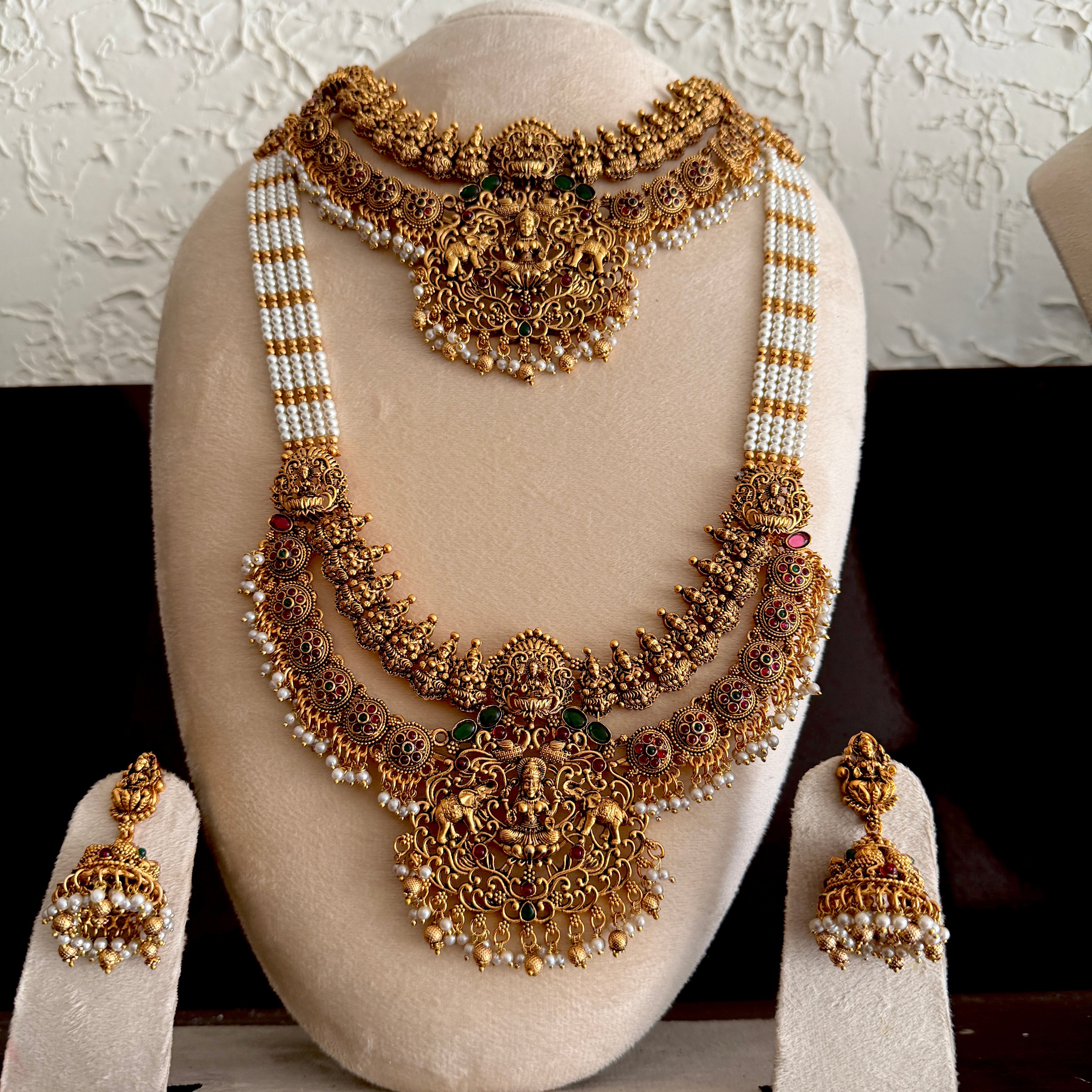 White beads full set