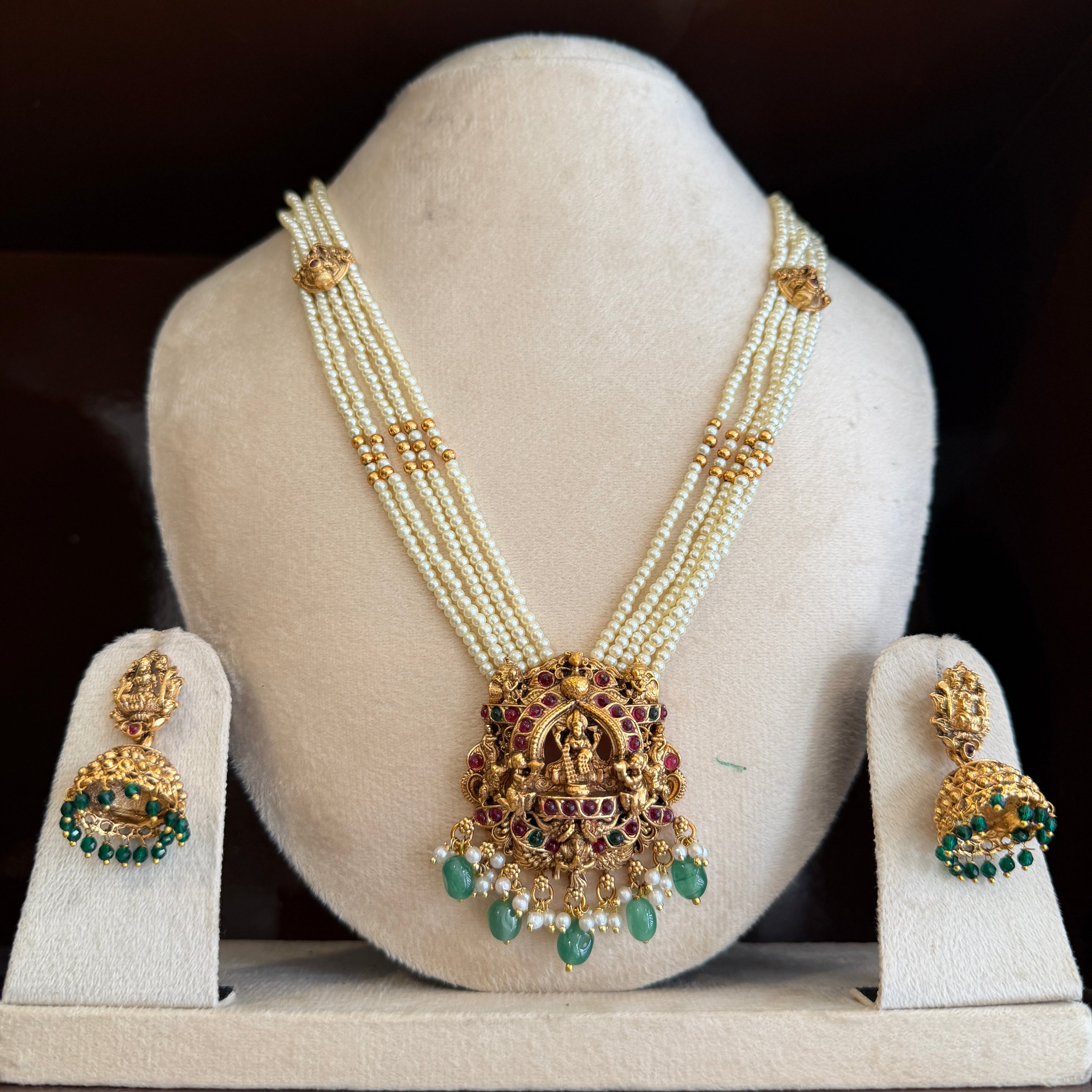 White beads long necklace