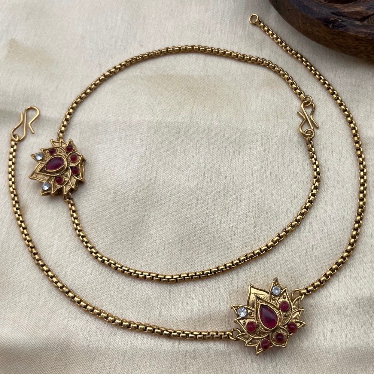 Lotus anklets